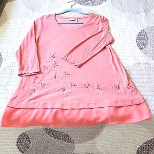 LOGO Lori Goldstein tunic